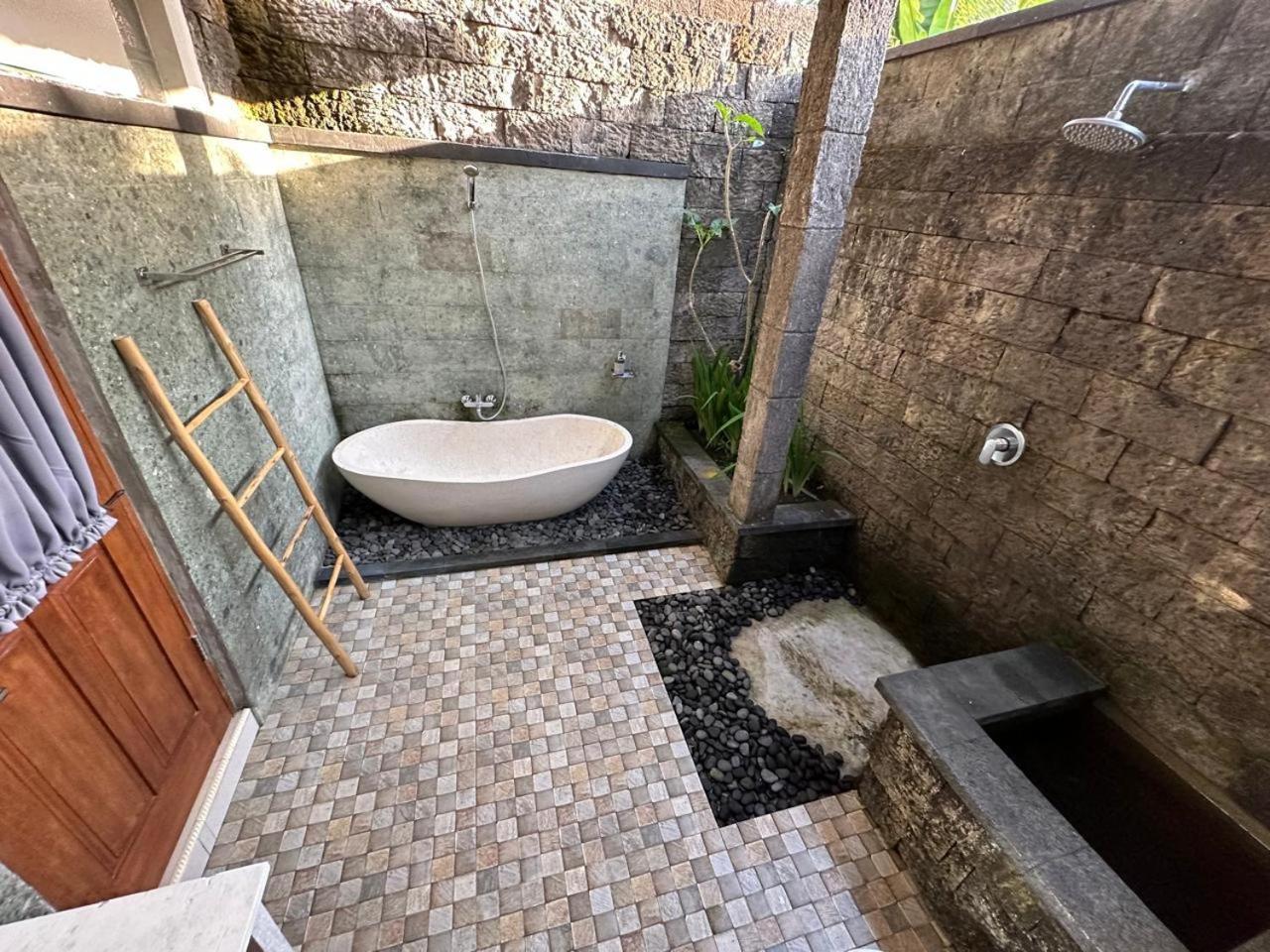Villa Mirah House Ubud Esterno foto